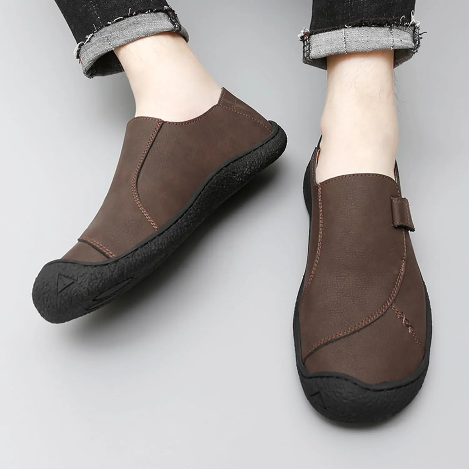 Mens Leather Slip On Loafers Comfortable Lightweight Flat Driving Loafers Fashion Hook Loop Anti-Collision Toe Walking Boat Shoes