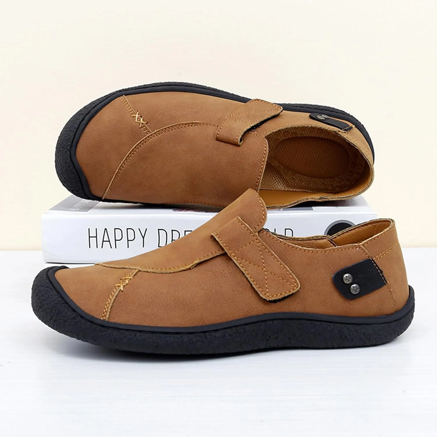 Men’s Leather Slip On Loafers Comfortable Lightweight Flat Driving Loafers Fashion Hook Loop Anti-Collision Toe Walking Boat Shoes
