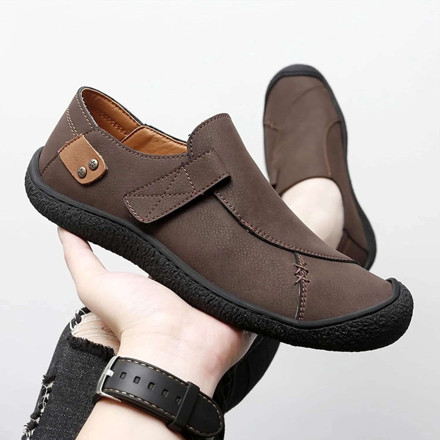 Mens Leather Slip On Loafers Comfortable Lightweight Flat Driving Loafers Fashion Hook Loop Anti-Collision Toe Walking Boat Shoes